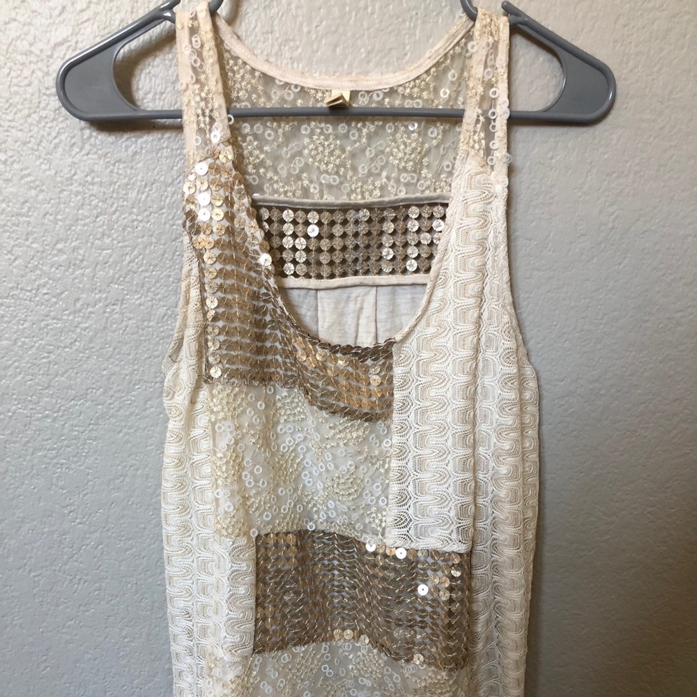 Beautiful gold sequined tunic size M